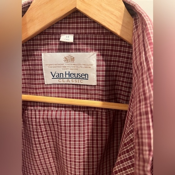 VAN HEUSEN CLASSIC FIT Maroon Button Down Plaid Shirt Mens Size 44 (L) - Picture 3 of 9